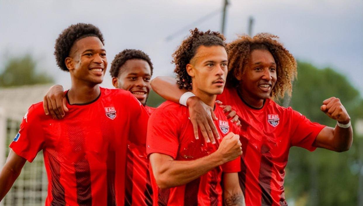 欧宝体育app-今晚法国杯焦点战，明尼苏达森林狼队长鼓劲，赛场秩序良好，赛程密集仍需轮换的简单介绍-欧宝体育app